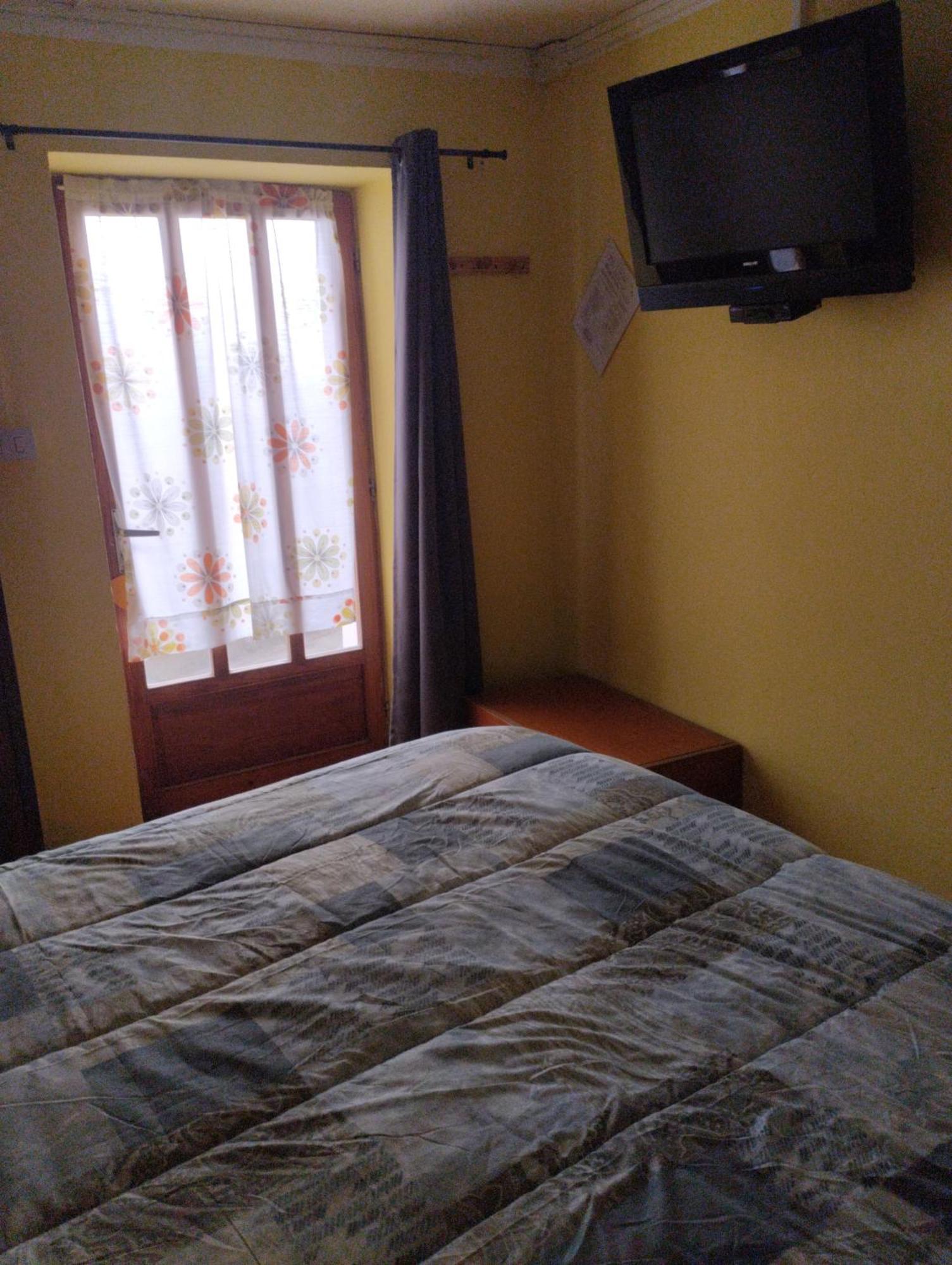 B&B La Marmotta Coazze Ruang foto
